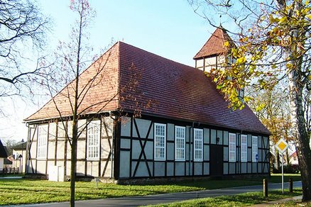zeigt Kirche Leopoldshagen
