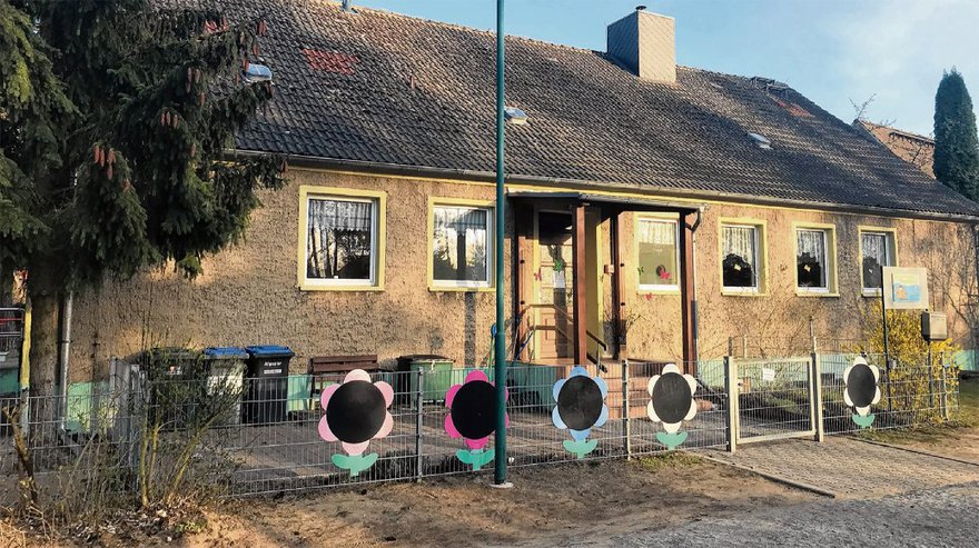 zeigt Außenansicht der alten Kindertagesstätte