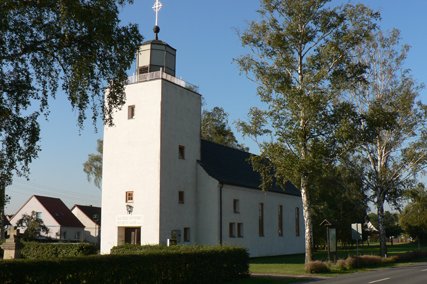 zeigt Kirche in Mönkebude